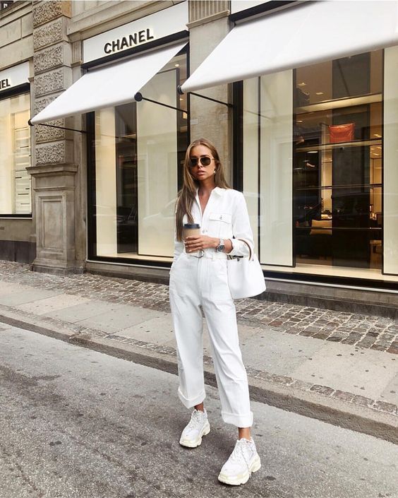 15 Gorgeous All-White Fall Outfits To Dress Up - Styleohol