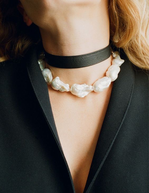 15 Edgy Baroque Pearl Jewelry Ideas - Styleohol