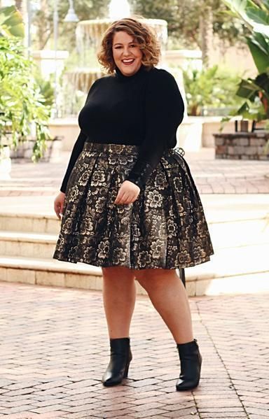 Brocade Skirt Ideas For Fall in 2020 | Plus size outfits, Curvy .