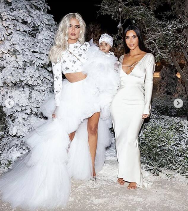 Look Back at Every Kardashian Family Christmas Card Over the Years .
