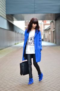 23 Incredible Spring Outfits With Cobalt Blue Shoes To Repeat .