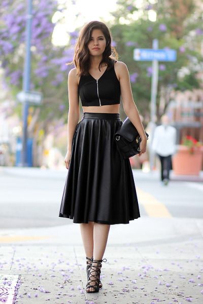 30 Perfect Outfits That Combine Crop Tops and Midi Skirts .