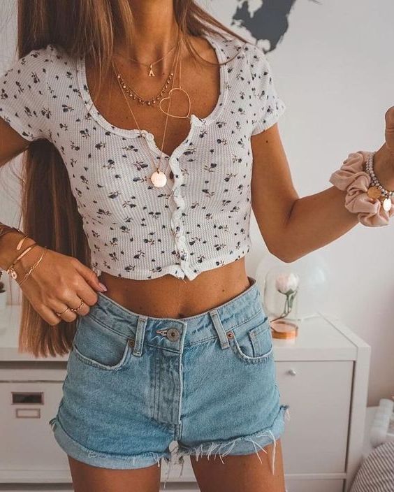 How To Wear Crop Tops For Summer 2020 - LadyFashioniser.c