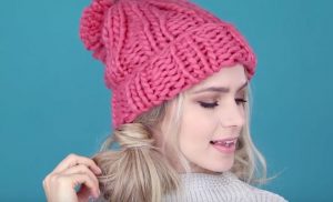 Cute (and Easy) Hairstyles to Wear With a Beanie - FabFitF