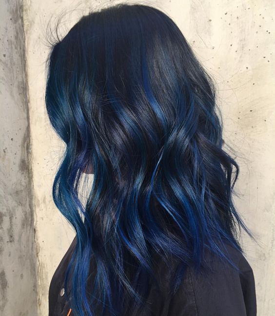 15 daring, blue, black, hair ideas Blaumode.com- 15 Wagemutige .