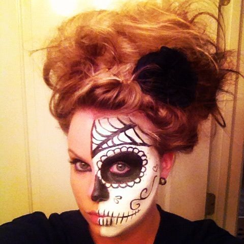DIY Mexican Sugar Skull makeup for Halloween! It's easy an cheap .