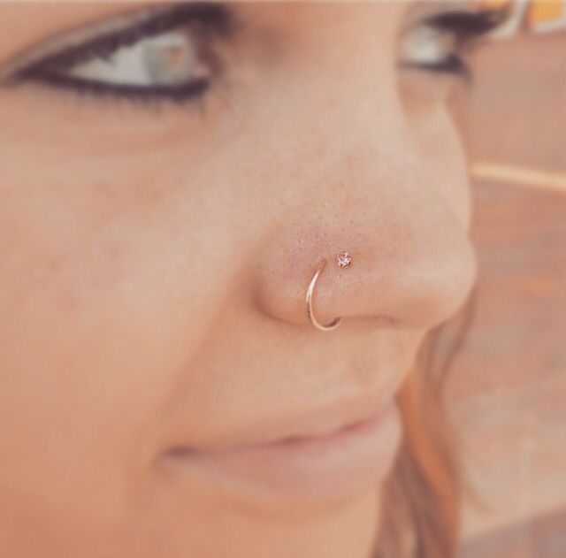 Absolutely in love with the double nose piercing | Double nose .