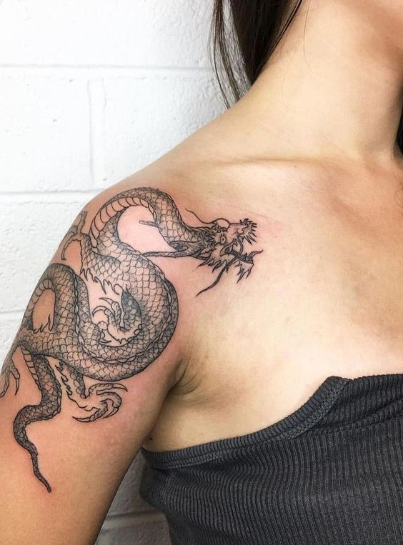 25+ Best Dragon Tattoos for Women in 2020 | Dragon tattoo for .