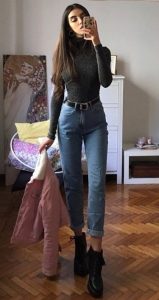38 Street Style Grunge Looks to Wear Right Now | Mom jeans outfit .