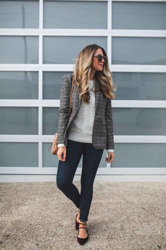 35 Stylish And Comfy Work Outfits With Flats - Styleohol