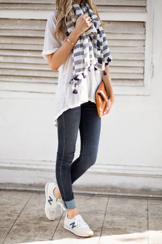 6 Ways to Wear Sneakers With Your Everyday Outfit | Modest casual .