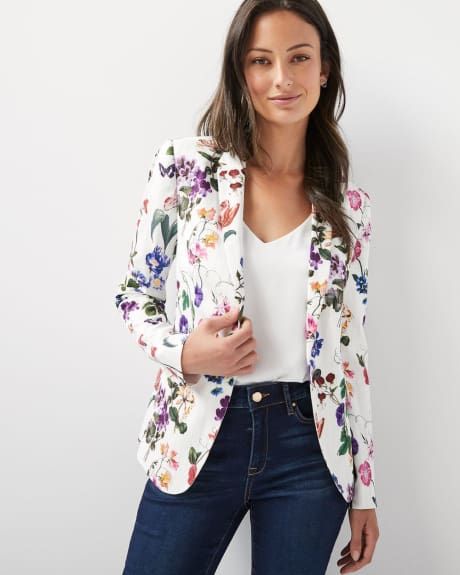Floral blazer | Floral blazer outfit, Floral jacket outfit, Blazer .
