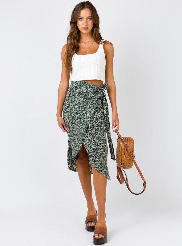 Hazey Floral Wrap Skirt Green | Wrap skirt outfit, Spring skirts .