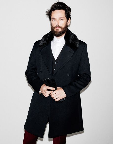 Zara Mens 2012 Black wool coat with fur collar | Mens outfits .