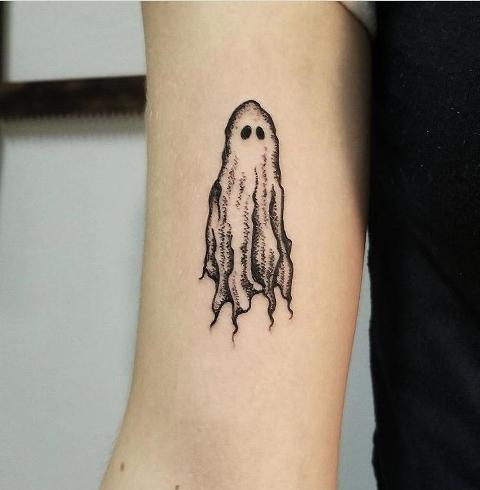 18 Amazing Ghost Tattoo Ideas - Styleohol