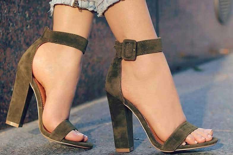 What To Wear With Olive Green Shoes (For Women) | Peach Revie