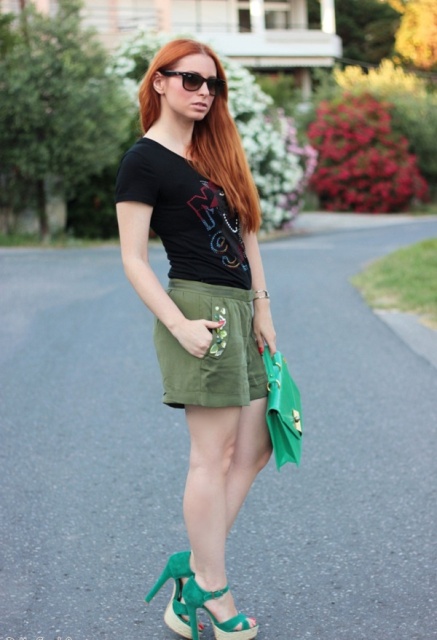 21 Beautiful Women Outfits With Green Shoes - Styleohol