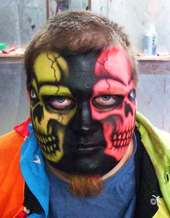 30 Halloween Makeup Ideas for Men - Flawssy | Scary halloween .