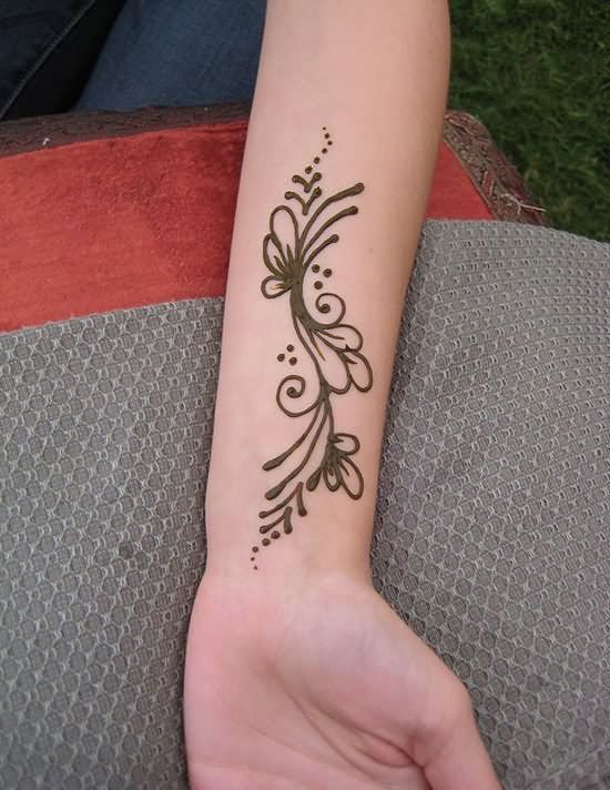 Simple Flower Wrist Tattoos 29 x3cbx3esimplex3c/bx3e henna .