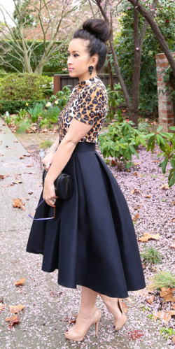 hi/low pleated skirt … | High low skirt outfit, Black skirt .