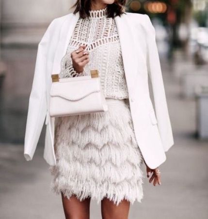 15 Gorgeous Feather Outfits For A Holiday Party - Society19 .
