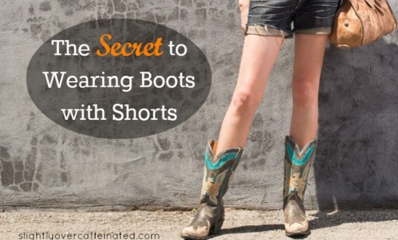 How to Combine Boots with Shorts – 2020 Online Style Advi