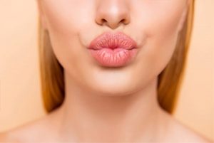 How to Get Fuller Lips Naturally: 13 Tips and Products That Wor