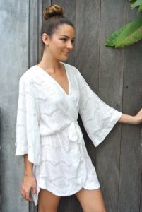Kimono Sleeve Dress Ideas – thelatestfashiontrends.c