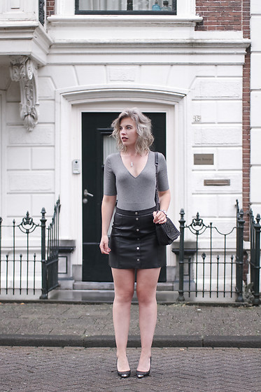Rowan Reiding - New Look Button Up Front Leather Skirt, H&M V Neck .
