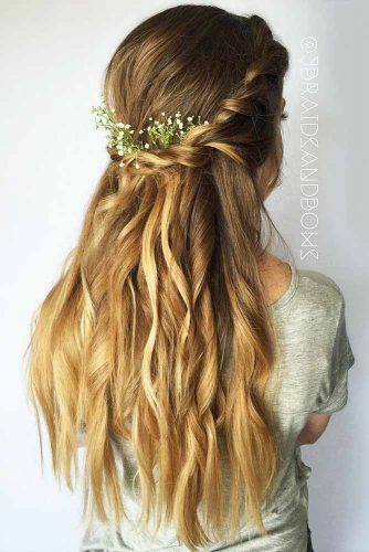 39 Super Cute Christmas Hairstyles For Long Ha