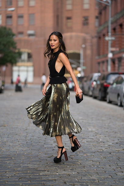 Blogger wearing a metallic skirt from SUNO ($995, neimanmarcus.com .