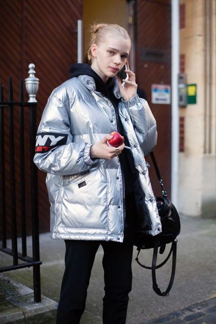 20 Women Outfits With Metallic Puffer Coats - Styleohol