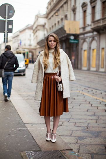 25 Stylish Ways to Sport Midi Skirts This Season | Street style .