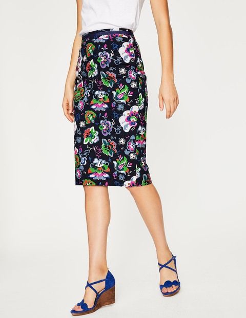 Modern Pencil Skirt from Boden - $95 | Spring 2018 trends .