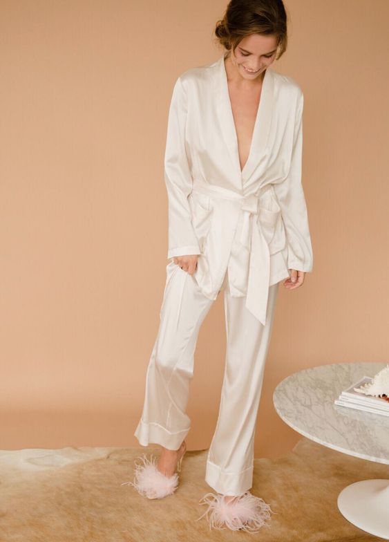 15 Modern Ways To Wear Silk At Home - Styleohol