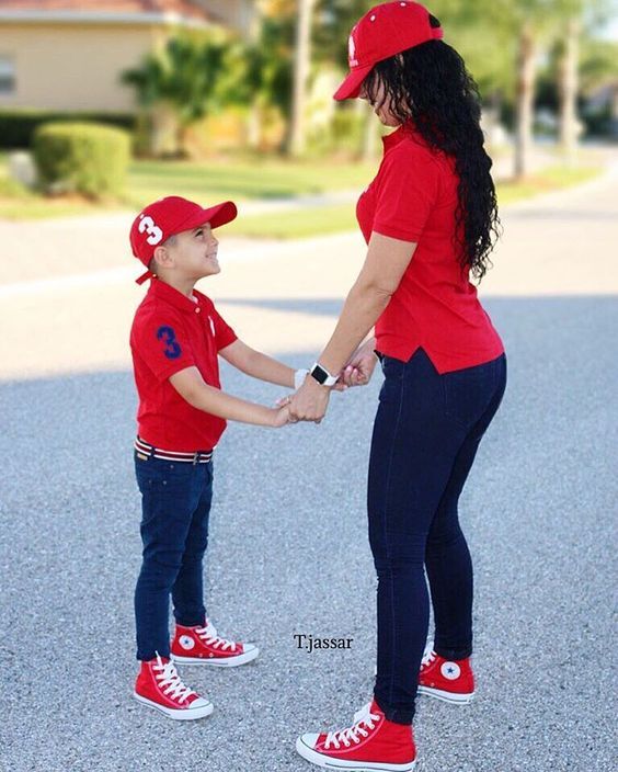 Cute Matching Mom And Son Spring Looks - thelatestfashiontrends .