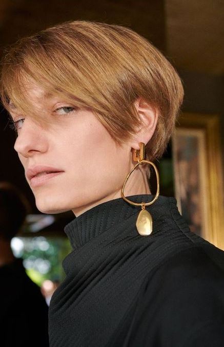 Mono Earrings: 15 Edgy Ideas - Styleohol