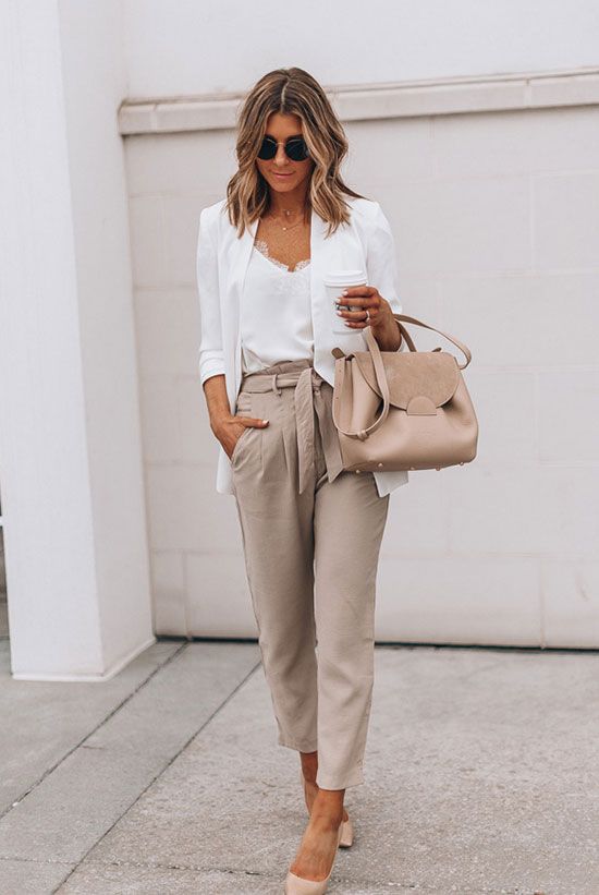 15 Beige And White Outfits To Wear From Summer To Fall | Be Daze .