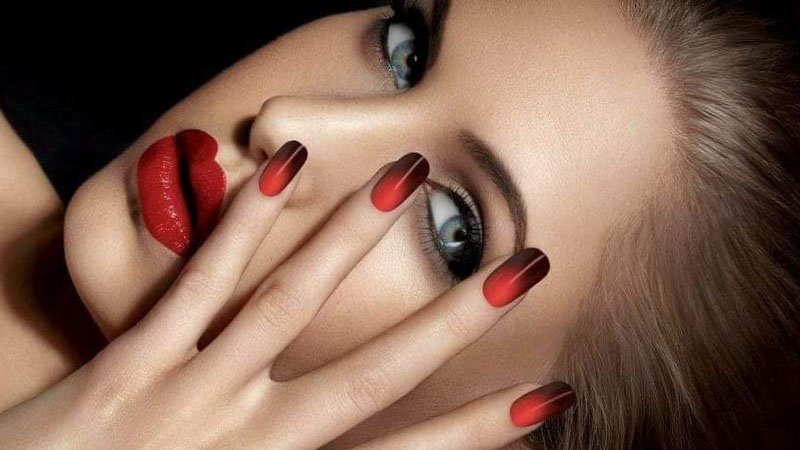 18 Beautiful Ombre Nail Design Ideas for 2020 - The Trend Spott