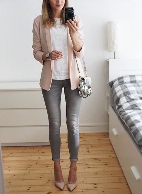 pale-pink-blazer-with-grey-jeans | Jeans outfit women, Pink blazer .