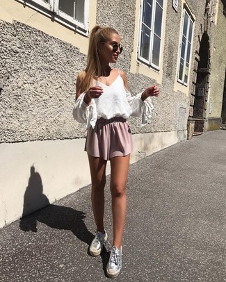 Pink Shorts Outfits For Women (34 ideas & outfits) | Lookast