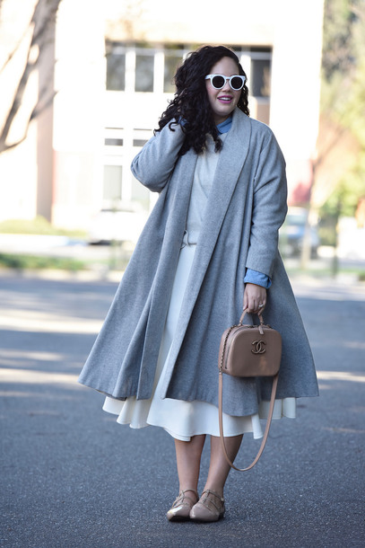 skirt, white sweater, grey coat, plus size interview outfit, curvy .