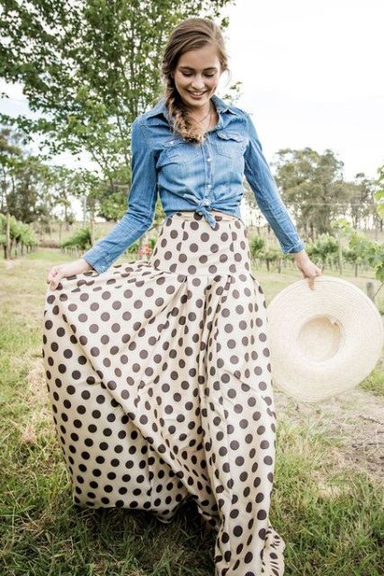 18 Outfits With Polka Dot Maxi Skirts - Styleohol
