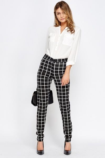 High Waist Grid Check Trousers | Square pants outfit casual .