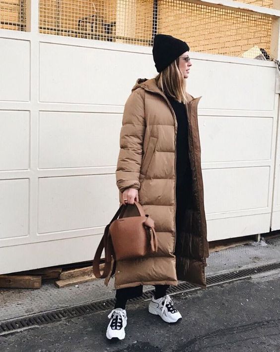 How to wear a Puffer coat outfit - Shopperella in 2020 | Puffer .