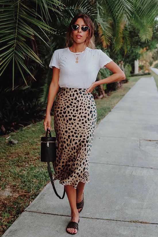 10+ Cool Ways To Style A Leopard Satin Skirt | Be Daze Live .