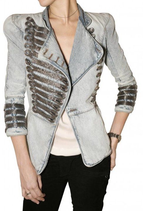 Shoulderpad Jacket Outfits – thelatestfashiontrends.c