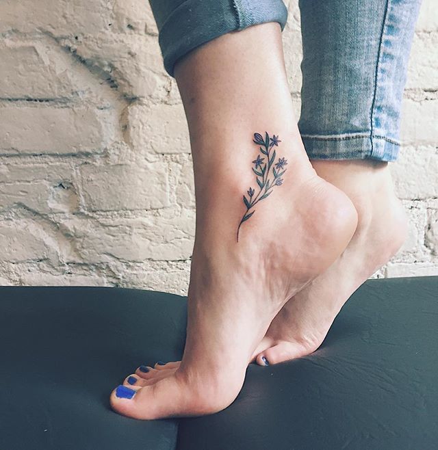 Pin by Lauren Chrispy on Tattoo designs | Small tattoos, Small .