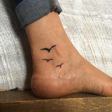 Birds Small Foot Tattoo | Small foot tattoos, Foot tattoo, Little .