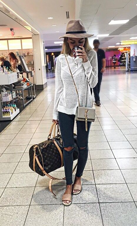 Pin by Kristen Hostutler on Fashion | Airplane outfits, Travel .